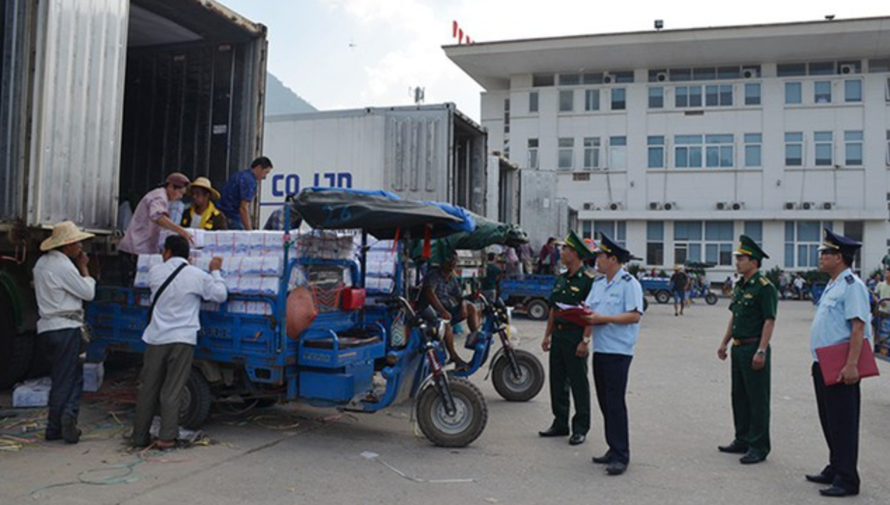 Hải quan Quảng Ninh chia sẻ khó khăn cùng doanh nghiệp trong thời gian đóng cửa khẩu